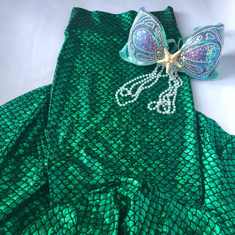 Mermaid Halloween or Rave Costume - Bra and Skirt